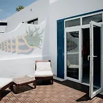 ホステル Endless Summer House (adults Only) アデヘ
