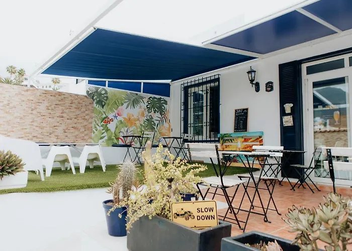 Endless Summer House (adults Only) Auberge de jeunesse