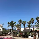 Endless Summer House (adults Only) Albergue